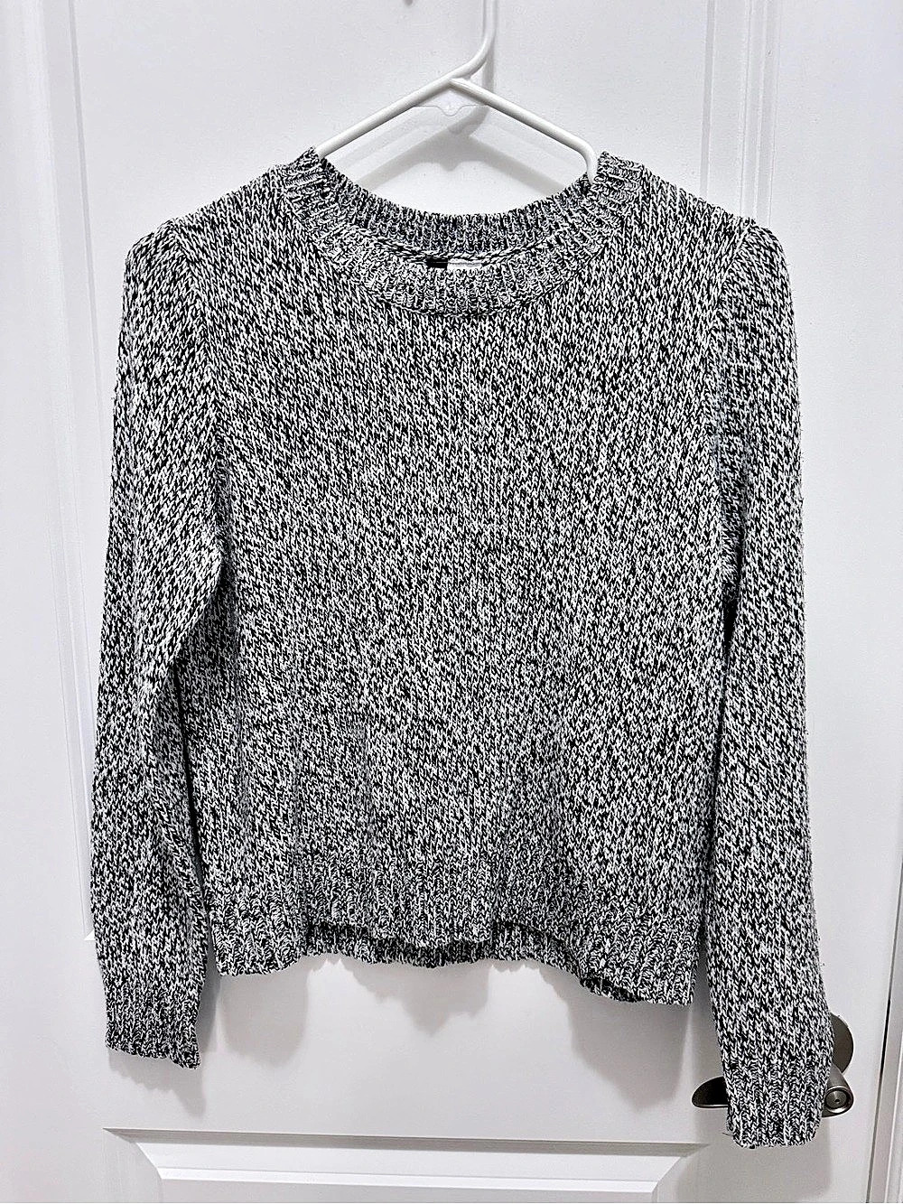 Crew Neck Sweater Size Small Like New